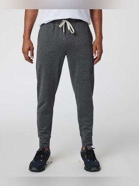 VUORI Sunday Performance Jogger Pants Men’s LARGE Heather Gray Like New